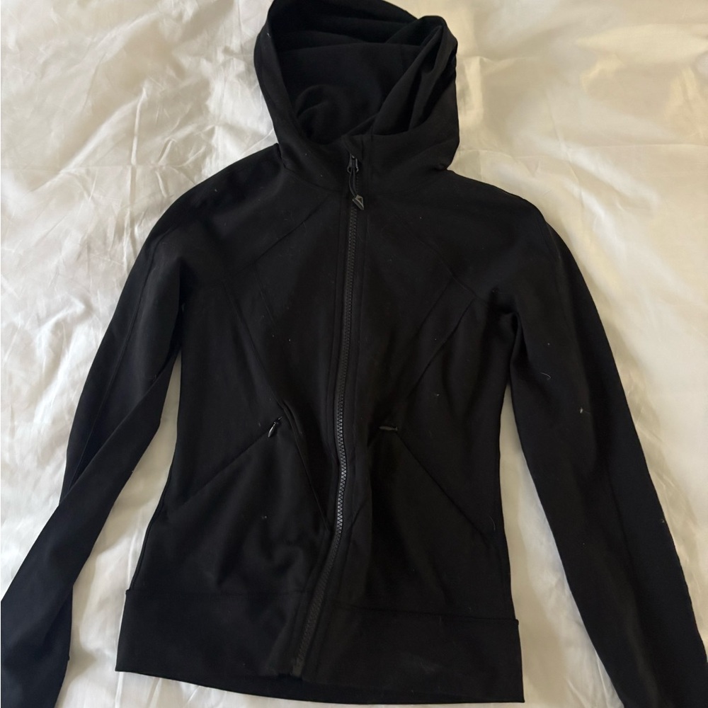 Black lululemon iviva hooded define jacket